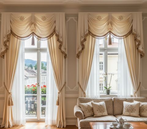 Австрійські штори - це варіант розкішного і вишуканого текстильного оформлення вікон | Welwet